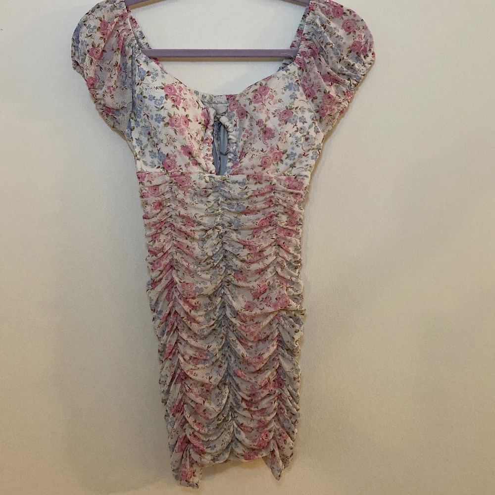 MADDEN NYC ROUCHED FLORAL DRESS SMALL